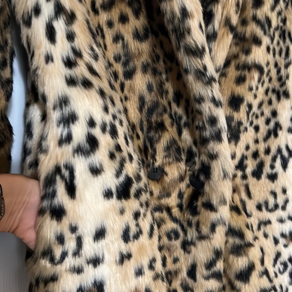 Leopard fur coat - Picture 4 of 5